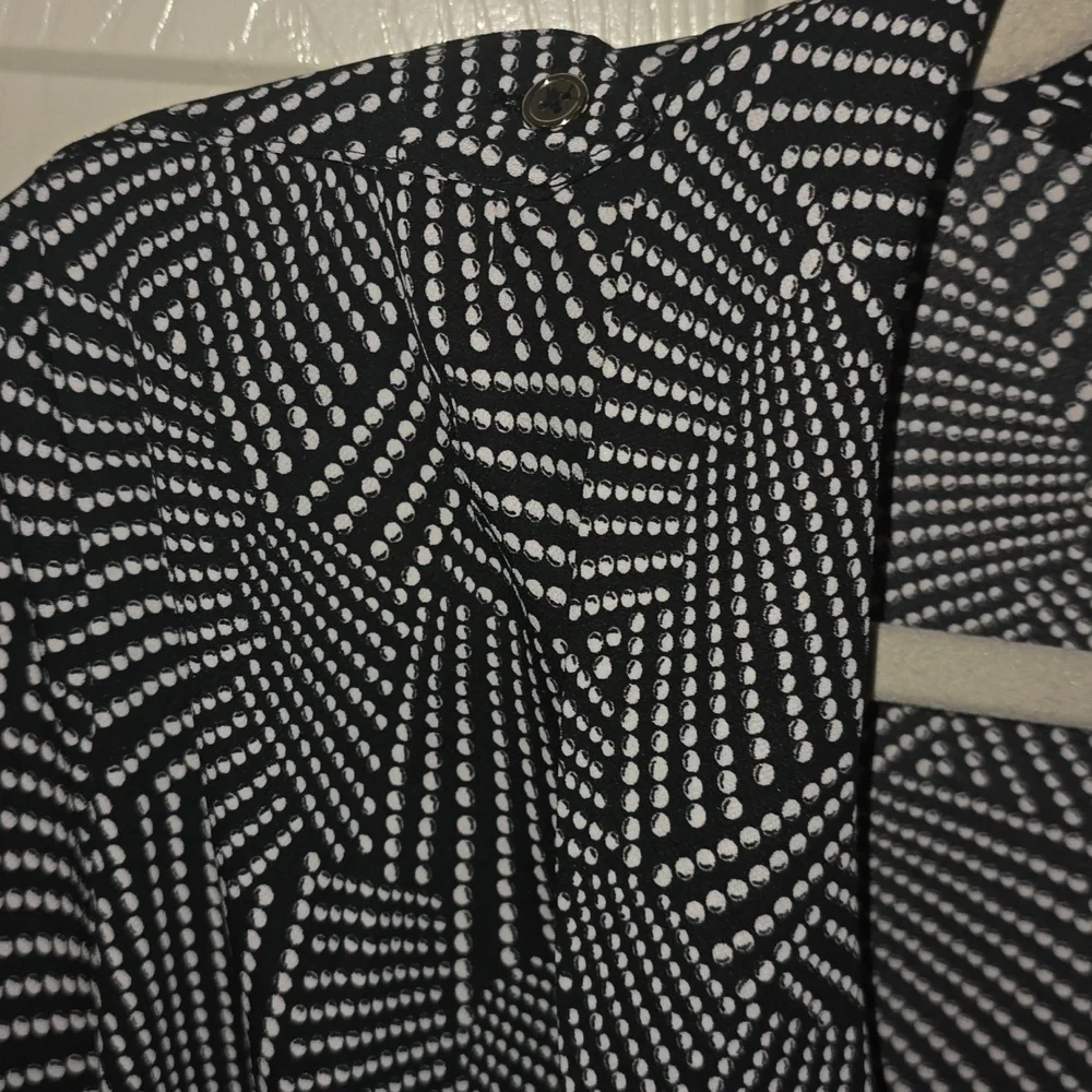 White House Black Market Black and White Geometric‎ Blouse